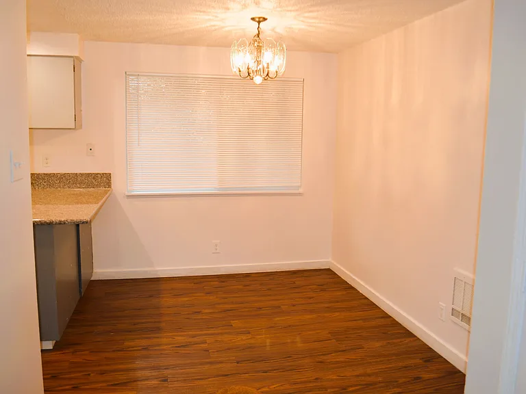 319 Linn Ave #319 — Photo 18