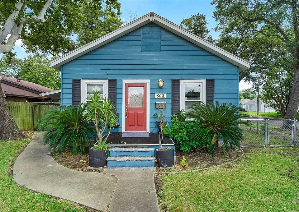 502 6th Ave N
