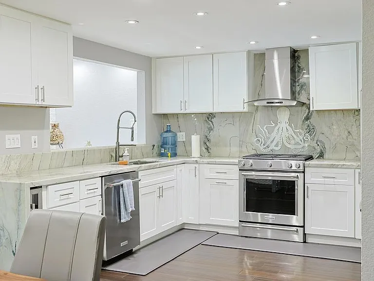 68 Montego Ct — Photo 12