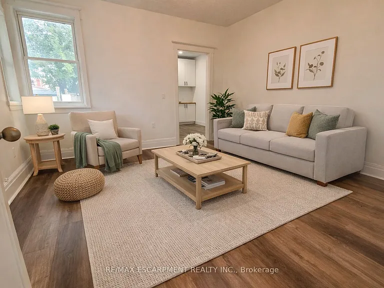 198 Sherman Ave N #1 — Photo 1