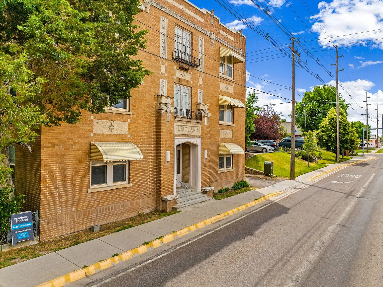 Leigland Apartments — Photo 1