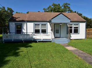 1914 Colonial Dr, La Marque, TX 77568