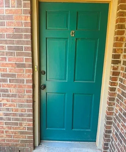 2425 Norton Ln #C — Photo 2