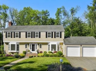 3 Gillespie Ln, Morristown, NJ 07960