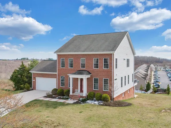 402 Sterling Heights Ln, Blacksburg, VA 24060
