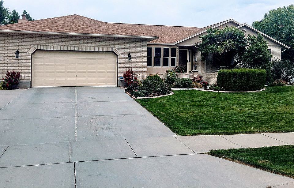 1st image of 2536 W Royal Heights Dr