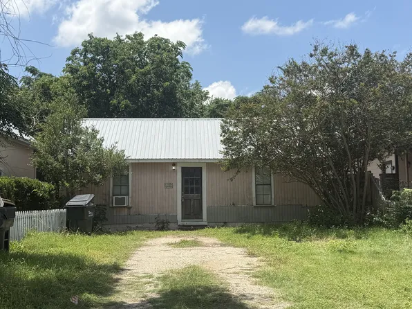 302 1/2 S Burleson St, Kyle, TX 78640