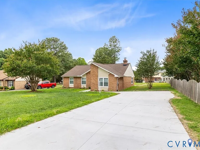 7905 Tamarind Dr — Photo 22