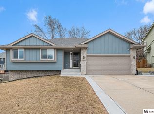 14933 K St, Omaha, NE 68137