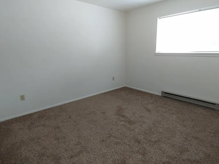 921 SE Klemgard St #D1 — Photo 6
