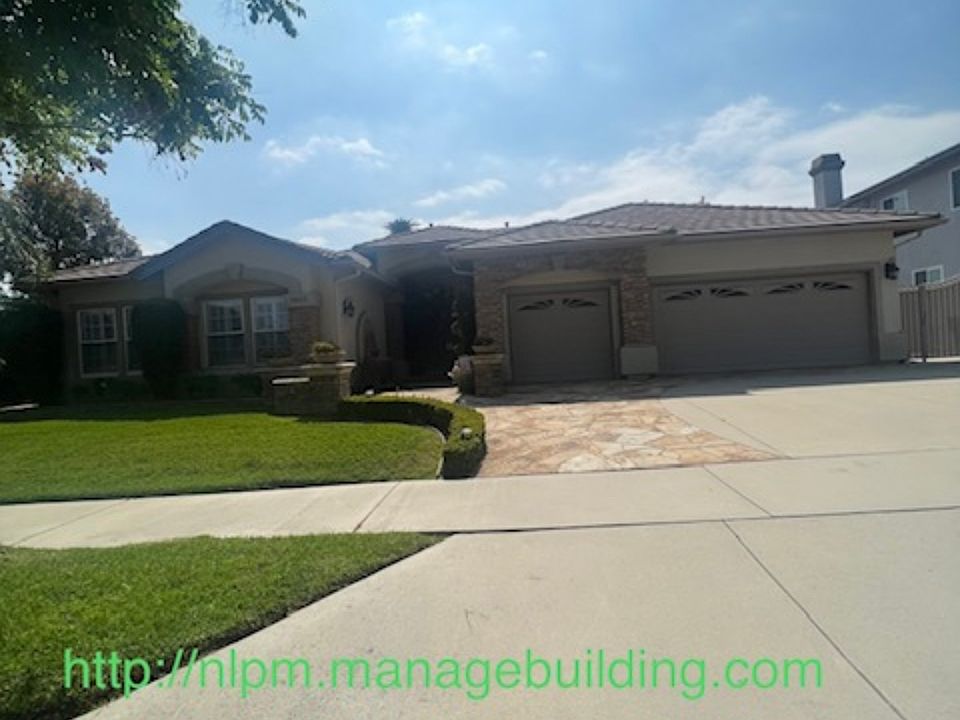 1st image of 1403 N Palm Ave #1