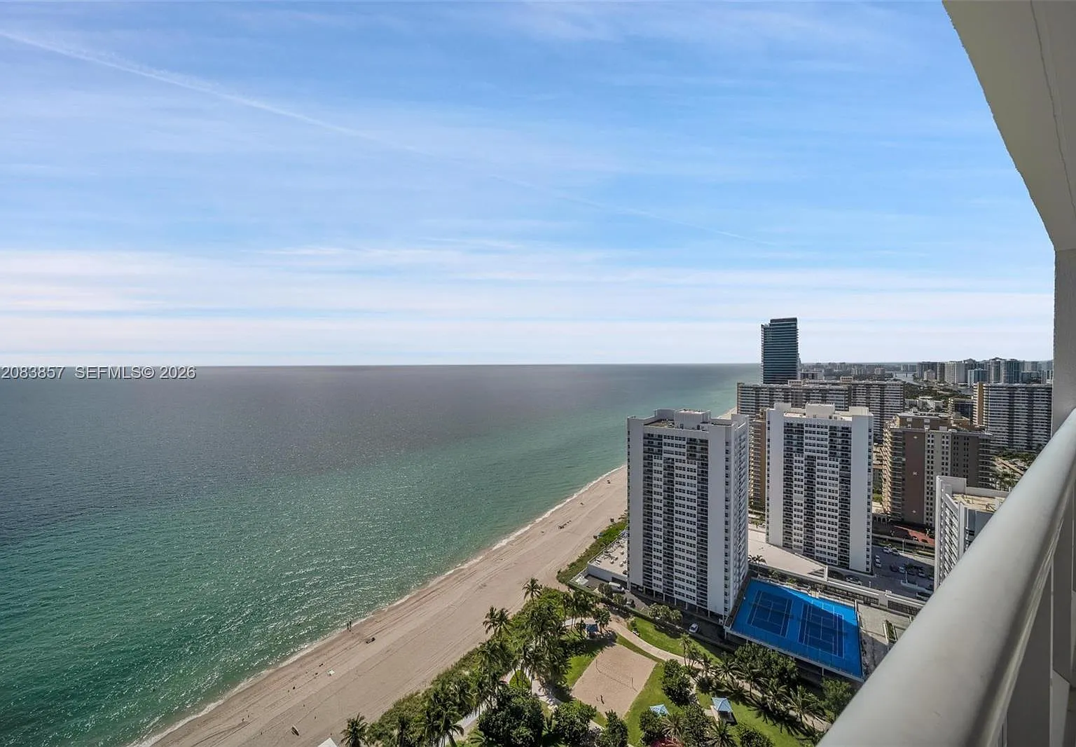 Beach Club Condo — Photo 2