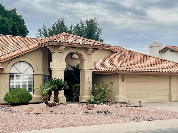 4th image of 920 W IRIS Drive