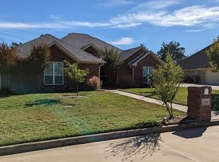 1760 Meadowbriar Dr, Reno, TX 75462