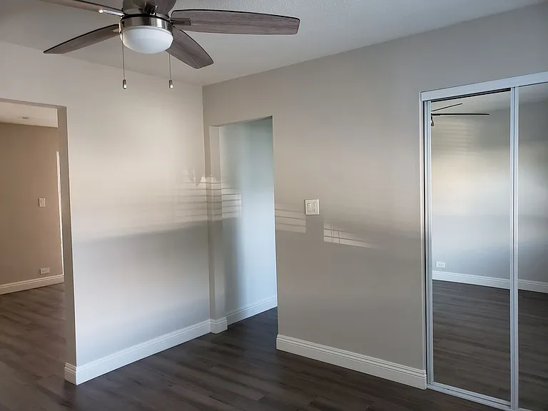 7800 Athens Circle — Photo 3