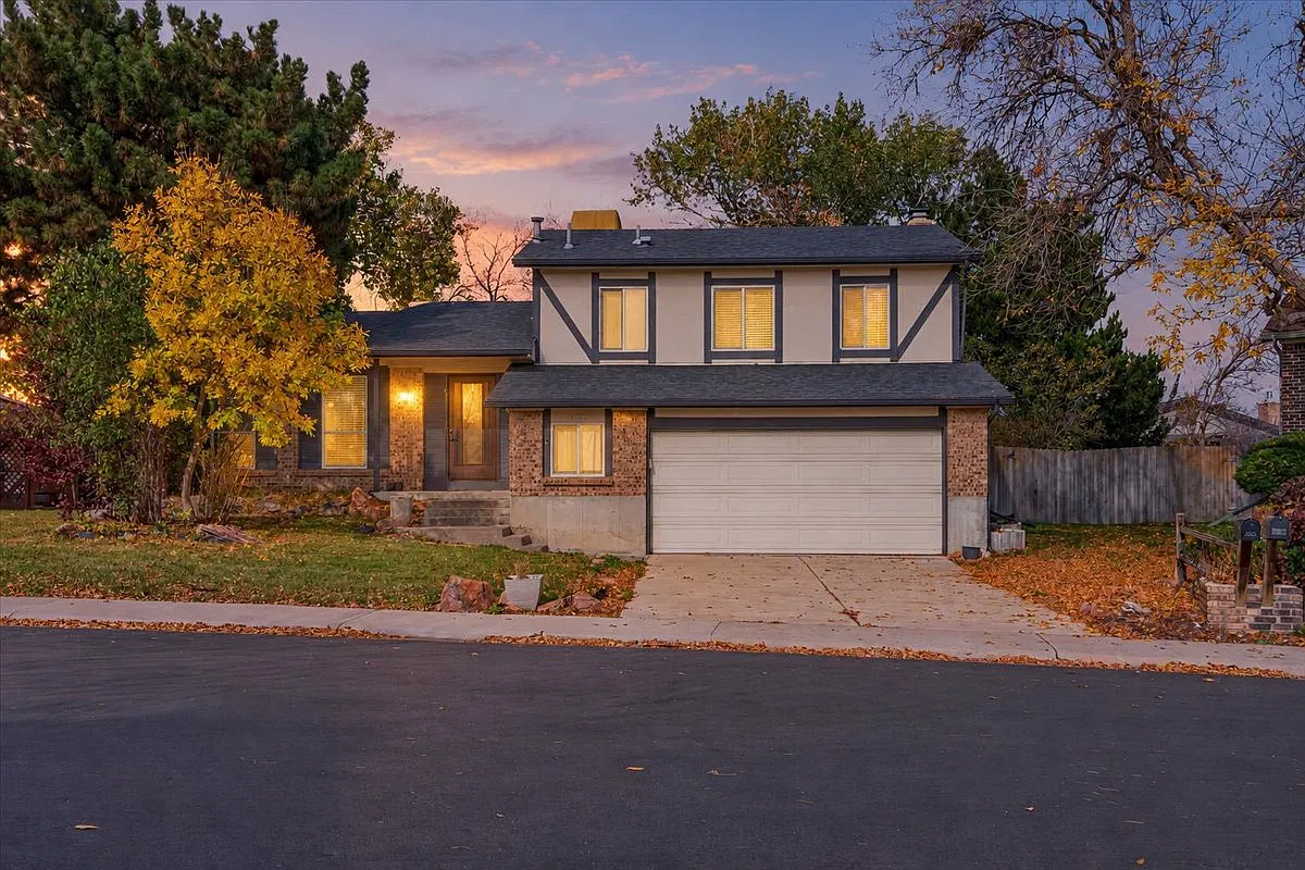 3 bed, 2.5 bath, 1716 sqft, $2,900 — Photo 1