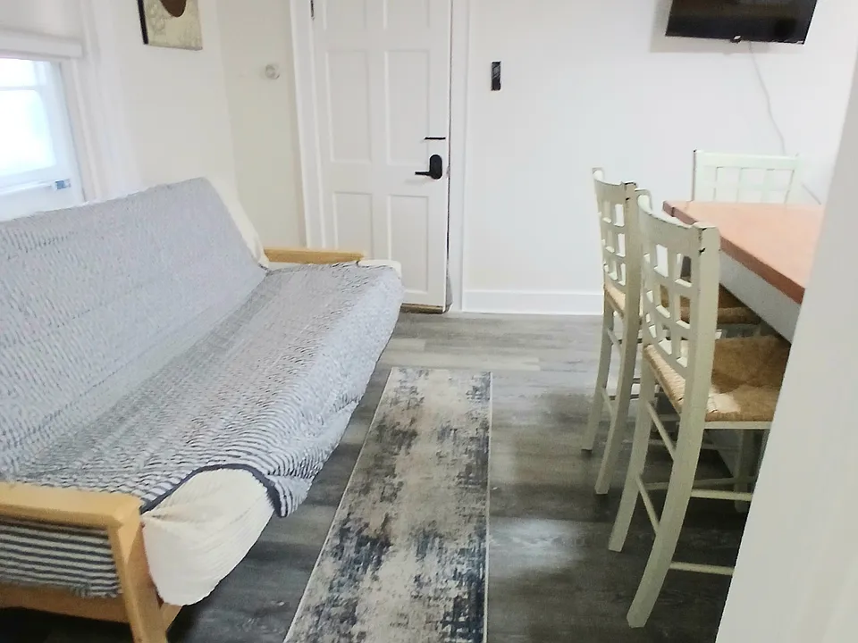 57 Cedar Ave #3