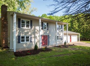 8 Natick Rd, West Warwick, RI 02893