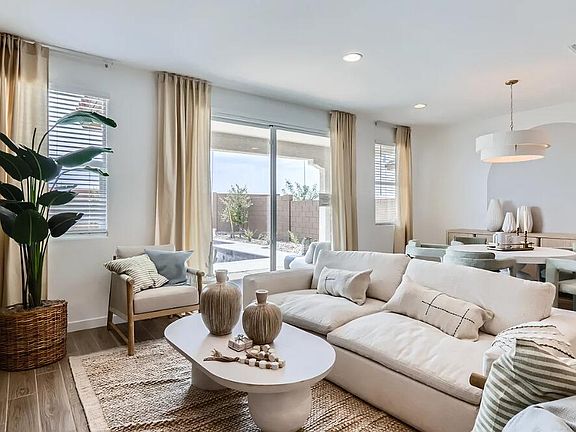 7th image of this home