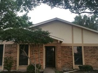 1012 Bellflower Dr, Carrollton, TX 75007