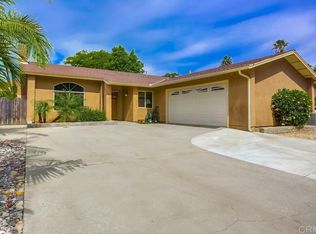 831 Shade Tree Ln, Fallbrook, CA 92028