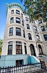 307 Sixth Avenue in Park Slope