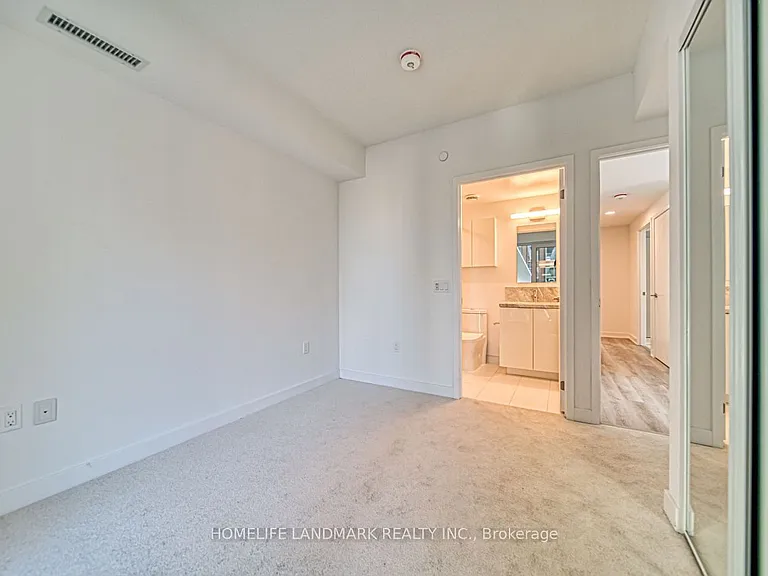 230 Simcoe St #1919 — Photo 16