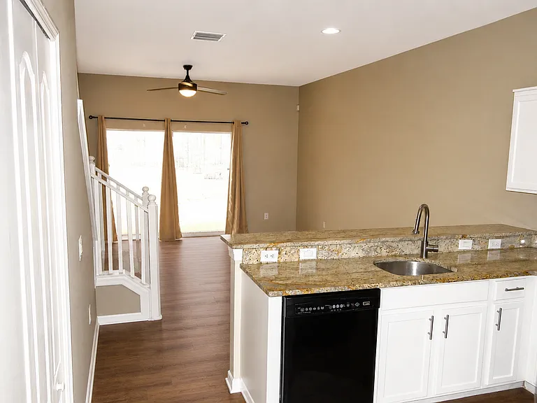 12909 Kings Crossing Dr — Photo 6