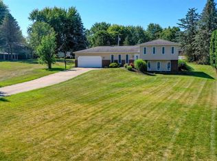 455 E Lynnwood Dr N, Warsaw, IN