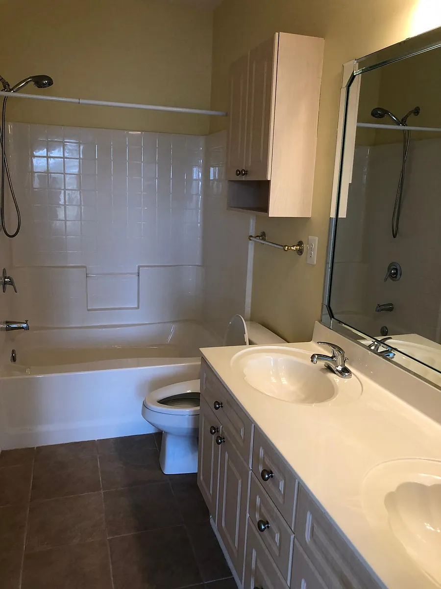 Building Photo - 4855 Luster Leaf Cir #303