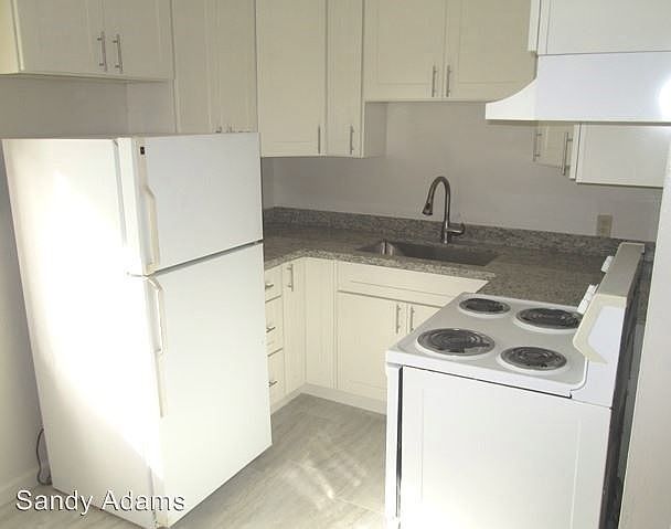 1st image of 844 Maryann Dr APT 08