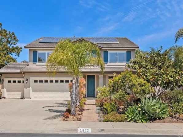 1852 Autumn Ln, Vista, CA 92084
