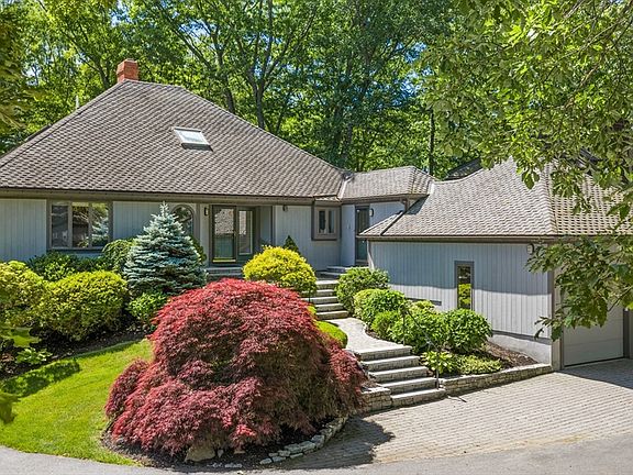 2nd image of One Salem St #30