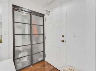 222 The Esplanade #720, Toronto, ON M5A4M8