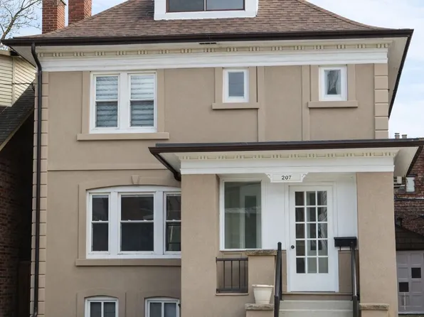 207 Oakwood Ave, Toronto, ON M6E 2V3