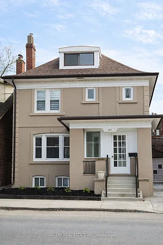 207 Oakwood Ave Photo 1
