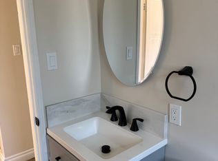 2236 Grand Ave, Long Beach, CA 90815