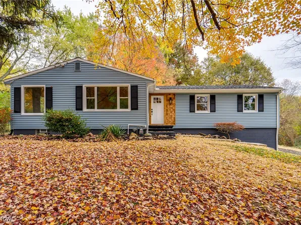6813 Hampsher Rd, Clinton, OH 44216