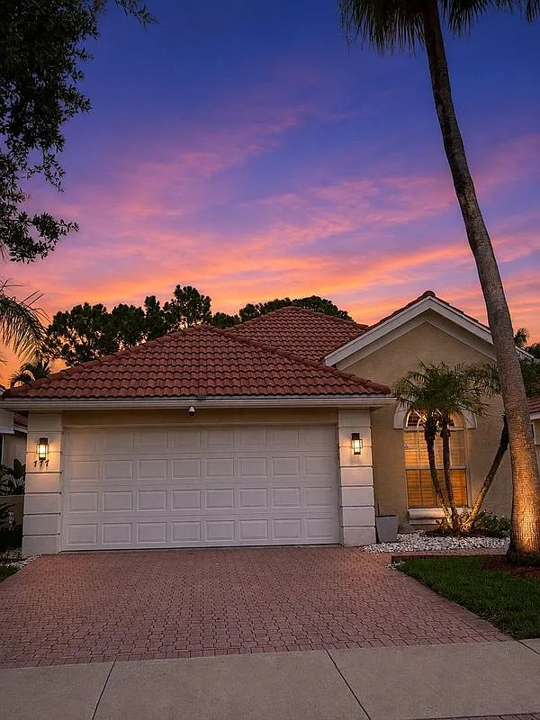 3 bed, 2.0 bath, 1777 sqft, $2,700 — Photo 1