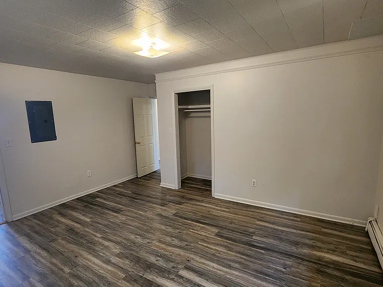 489-551 W Main St #601 — Photo 9