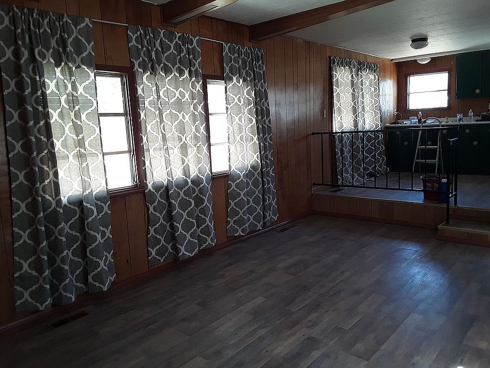 1st image of 805 Cheryl Ln