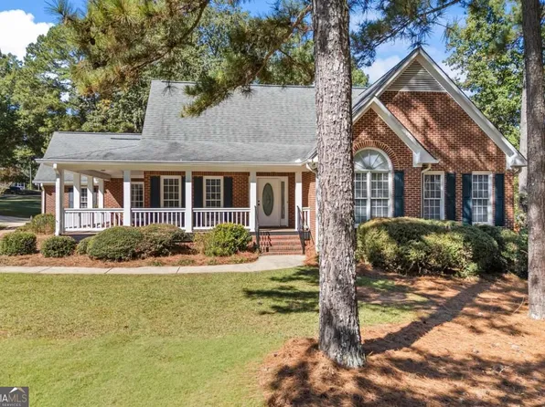 1010 Keeneland Ct, Bogart, GA 30622