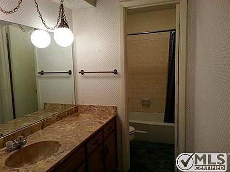 3rd image of 3620 Wilkie Way