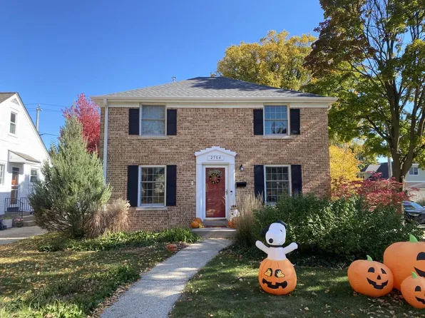 2504 North 73rd STREET, Wauwatosa, WI 53213