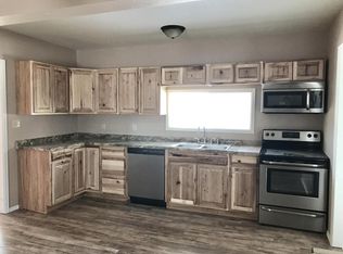 203 Eagle Ave, Kremmling, CO 80459