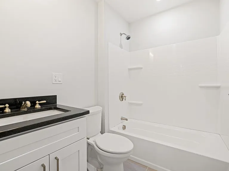 49 Milwood St #1 — Photo 8
