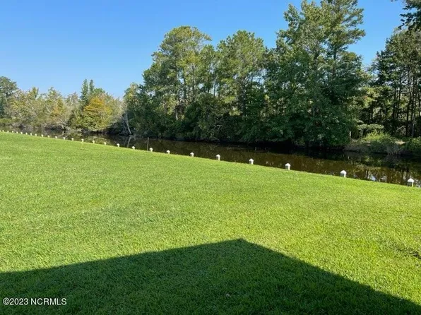 108 Trout St, Moyock, NC 27958