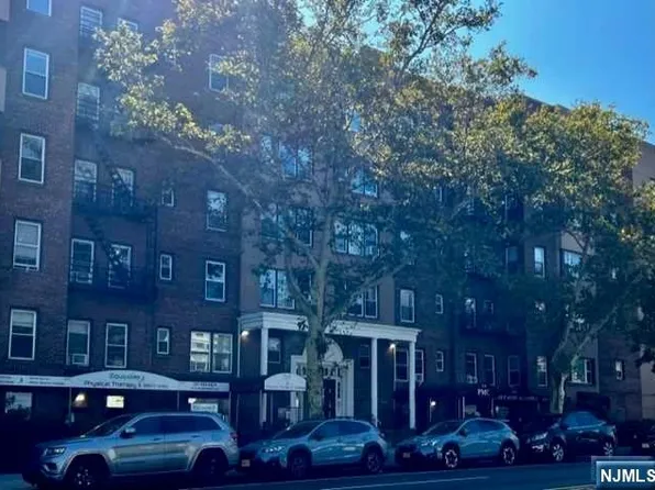 2520 John F Kennedy Blvd APT 3C, Jersey City, NJ 07304