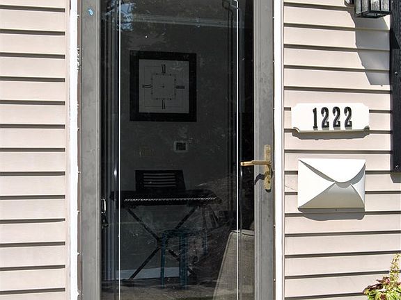 5th image of 1222 Sinton Ave