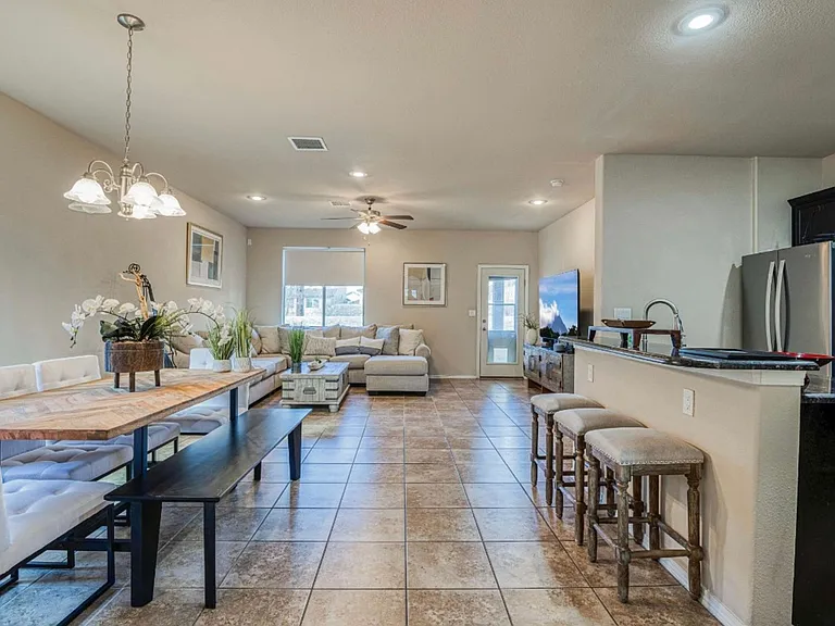 7413 Red Cedar Dr — Photo 26